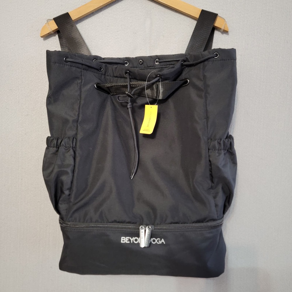 BEYOND YOGA CONVERTIBLE GYM BAG/BACKPACK